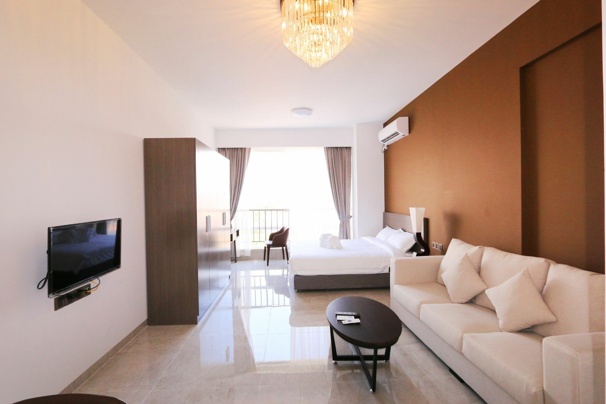 Eastland Hotel & Apartment Phnom Penh Luaran gambar