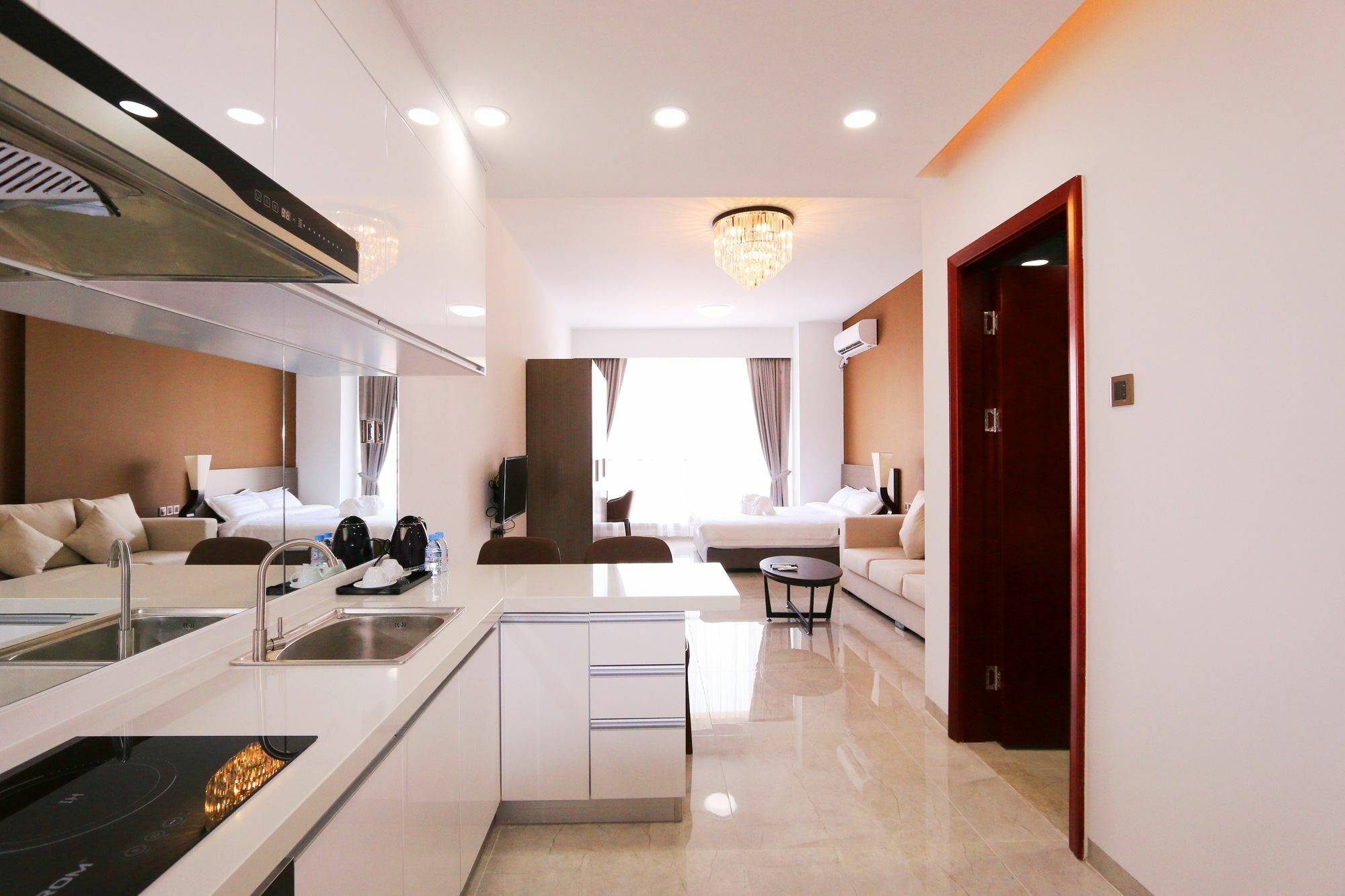 Eastland Hotel & Apartment Phnom Penh Luaran gambar