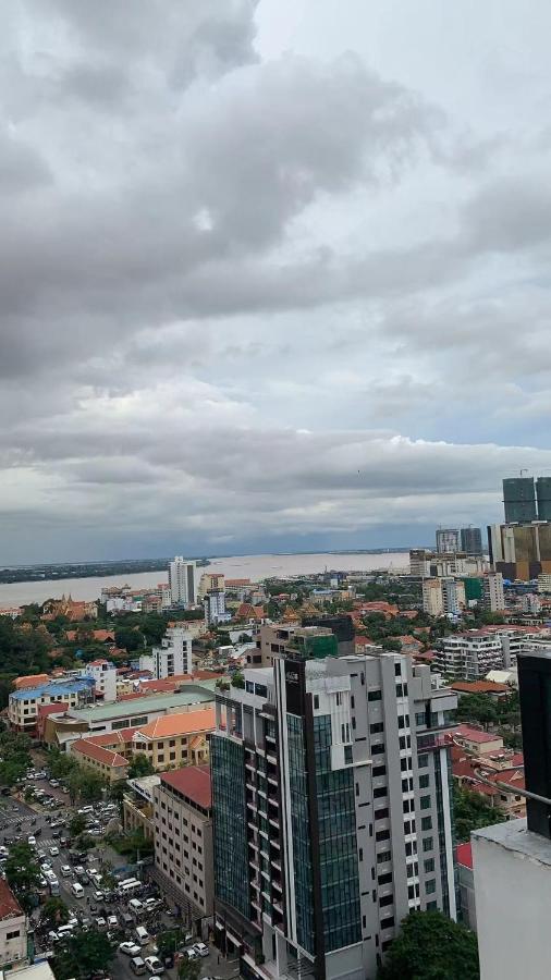 Eastland Hotel & Apartment Phnom Penh Luaran gambar
