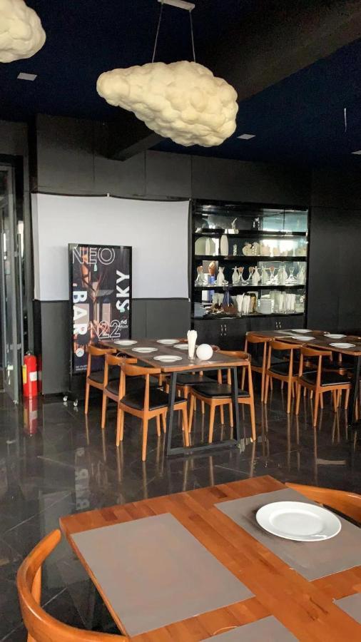 Eastland Hotel & Apartment Phnom Penh Luaran gambar