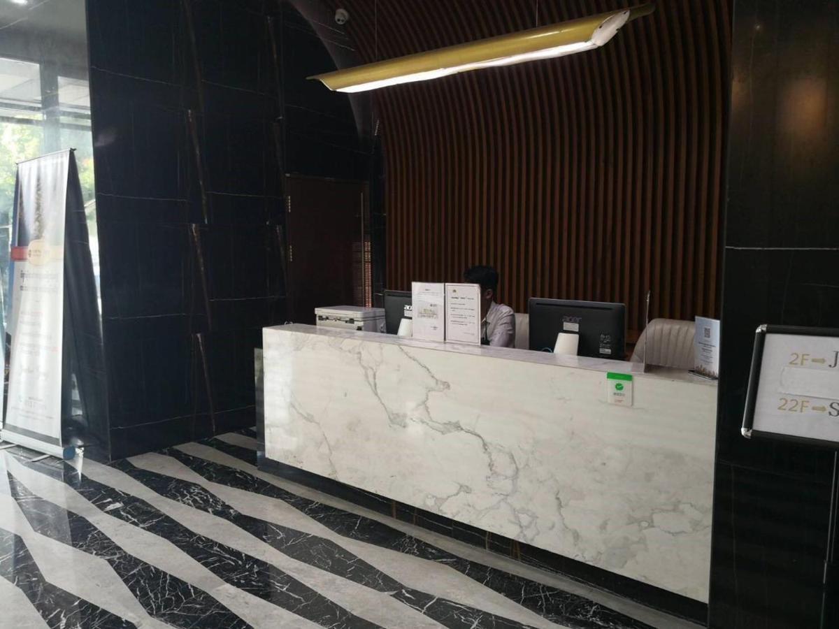 Eastland Hotel & Apartment Phnom Penh Luaran gambar